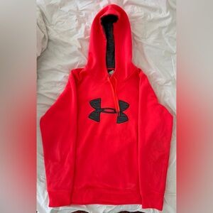 Lightly Used Women’s Under Armour Hot Pink/Reddish Hoodie Size Medium